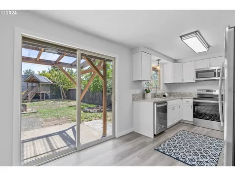 1205 Laurelhurst Drive Eugene OR 97402