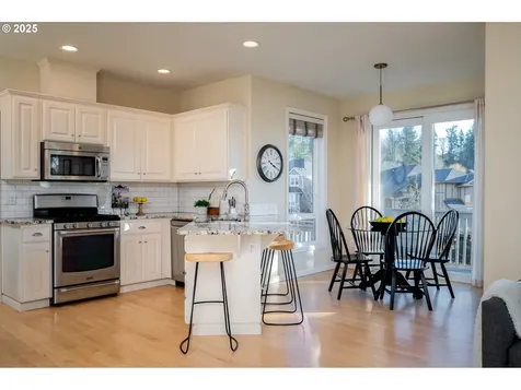 11512 NW Permian Drive Portland OR 97229