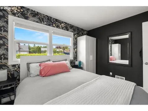 213 Se 102nd Avenue Vancouver WA 98664
