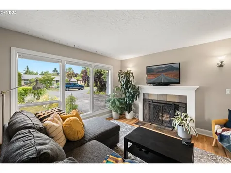 213 Se 102nd Avenue Vancouver WA 98664