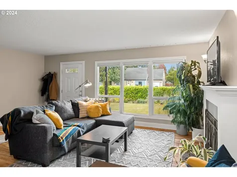 213 Se 102nd Avenue Vancouver WA 98664