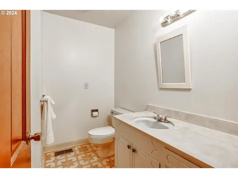 3840 Ne Liberty Terrace Portland OR 97211