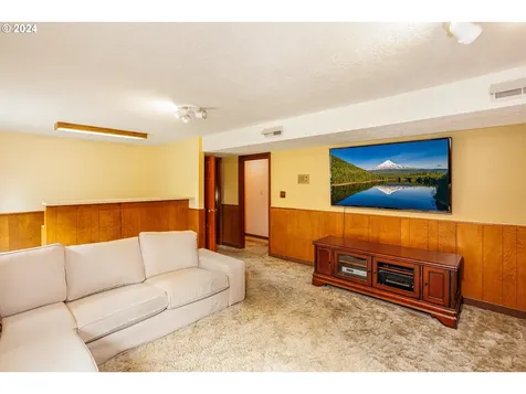 3840 Ne Liberty Terrace Portland OR 97211