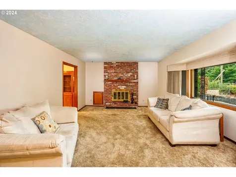 3840 Ne Liberty Terrace Portland OR 97211