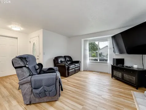 409 SE 160th Avenue Vancouver WA 98684
