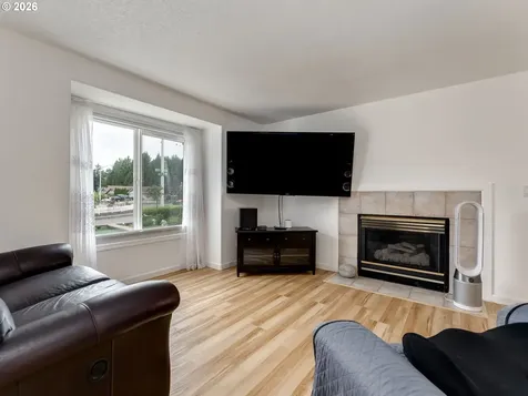 409 SE 160th Avenue Vancouver WA 98684