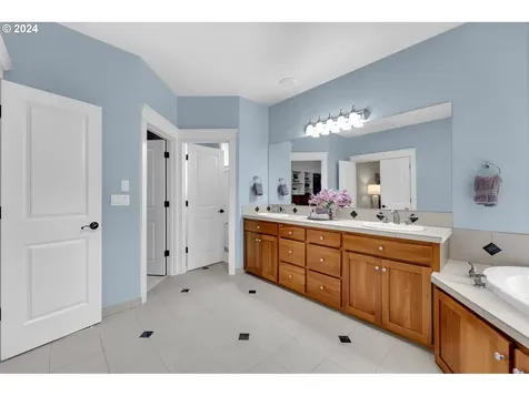 12608 Nw 46th Avenue Vancouver WA 98685
