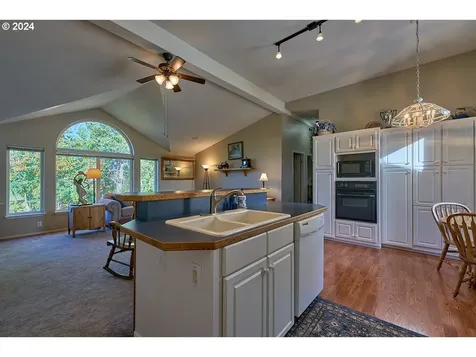 603 N Mill Street Joseph OR 97846