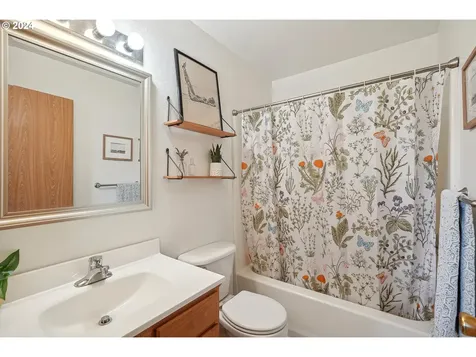 6717 N Alta Avenue Portland OR 97203