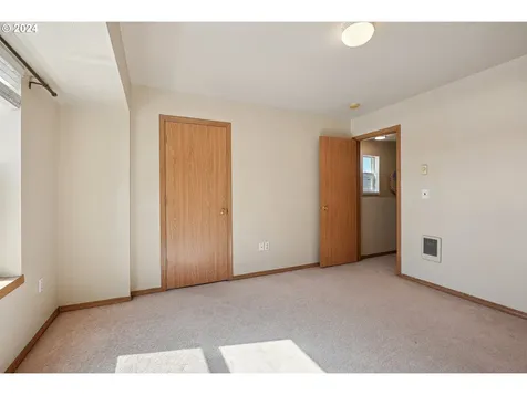 6717 N Alta Avenue Portland OR 97203