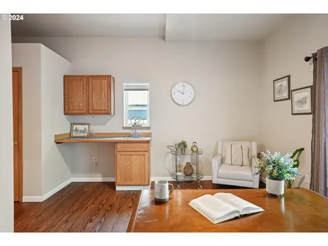 6717 N Alta Avenue Portland OR 97203