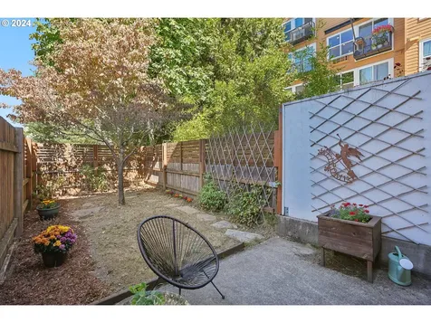 6717 N Alta Avenue Portland OR 97203