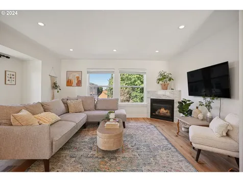 6717 N Alta Avenue Portland OR 97203