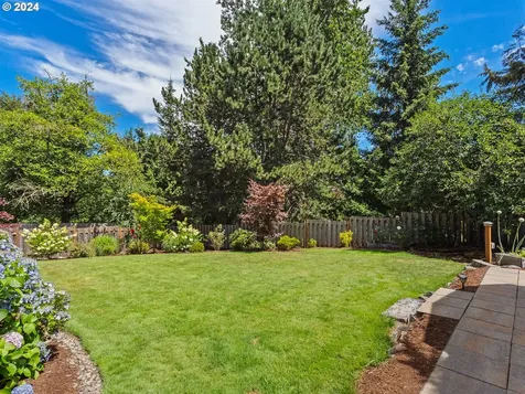 3012 Sw Mawrcrest Avenue Gresham OR 97080