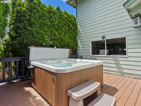 3012 Sw Mawrcrest Avenue Gresham OR 97080