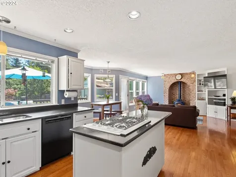 3012 Sw Mawrcrest Avenue Gresham OR 97080