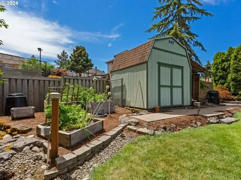 3012 Sw Mawrcrest Avenue Gresham OR 97080