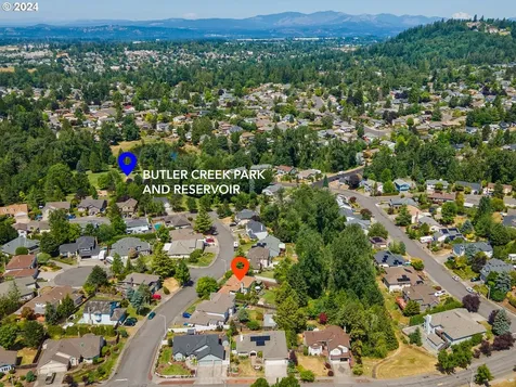 3012 Sw Mawrcrest Avenue Gresham OR 97080