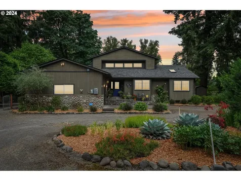 14421 Clackamas River Drive Oregon City OR 97045