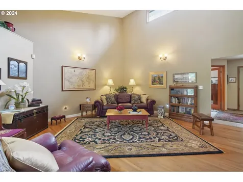 14421 Clackamas River Drive Oregon City OR 97045