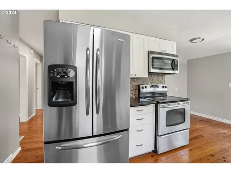 641 Ne 70th Avenue Portland OR 97213