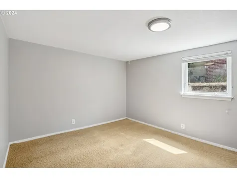 641 Ne 70th Avenue Portland OR 97213
