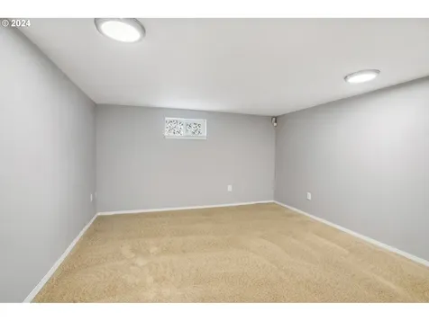 641 Ne 70th Avenue Portland OR 97213