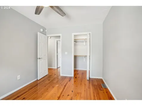 641 Ne 70th Avenue Portland OR 97213