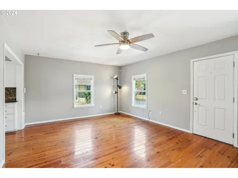 641 Ne 70th Avenue Portland OR 97213