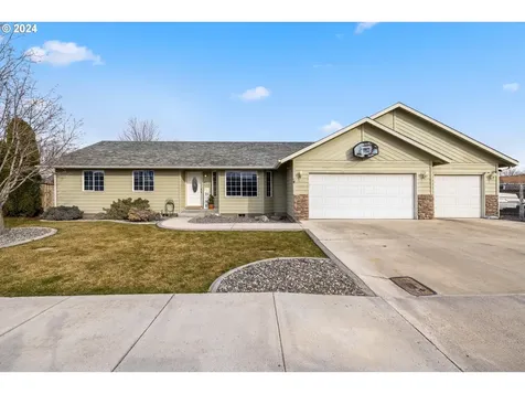 1235 Sw 7th Street Hermiston OR 97838