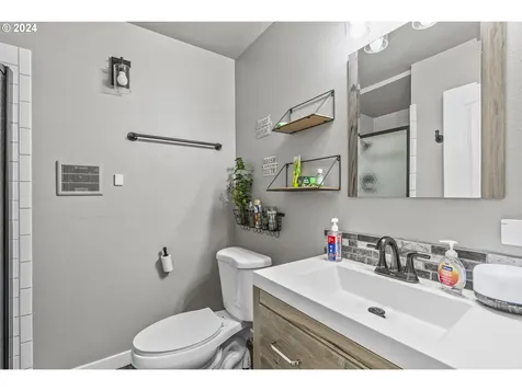 1008 Se 141st Court Vancouver WA 98683