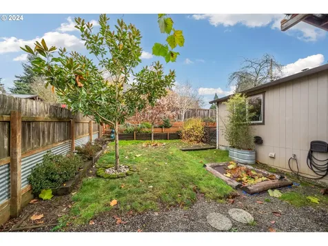 902 N Railroad Avenue Ridgefield WA 98642