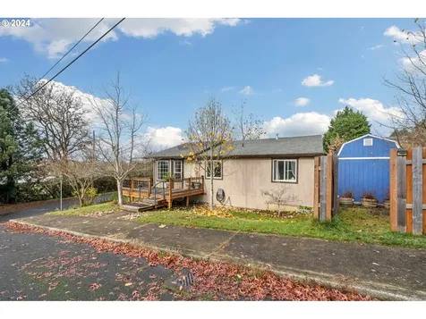 902 N Railroad Avenue Ridgefield WA 98642