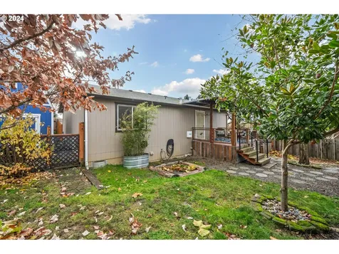 902 N Railroad Avenue Ridgefield WA 98642