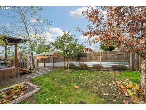 902 N Railroad Avenue Ridgefield WA 98642