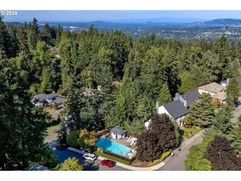 1594 Skye Parkway West Linn OR 97068
