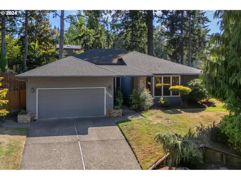 1594 Skye Parkway West Linn OR 97068