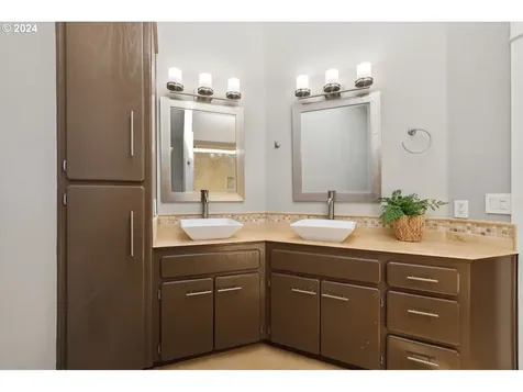 13752 Sw Rosy Court Portland OR 97223