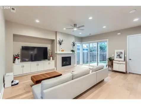 11932 NW Hibbard Drive Portland OR 97229