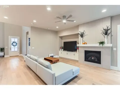 11932 NW Hibbard Drive Portland OR 97229