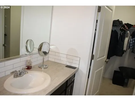 2151 SE 16th Street Gresham OR 97080
