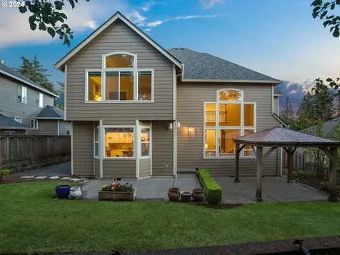 2805 Nw 29th Avenue Camas WA 98607