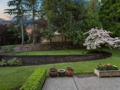 2805 Nw 29th Avenue Camas WA 98607