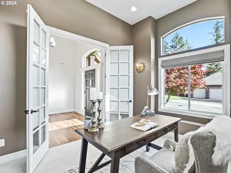 2805 Nw 29th Avenue Camas WA 98607