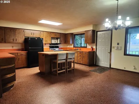 14053 S Graves Road Mulino OR 97042