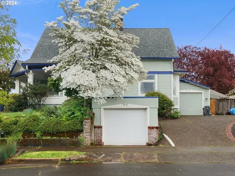 4504 Se Clay Street Portland OR 97215