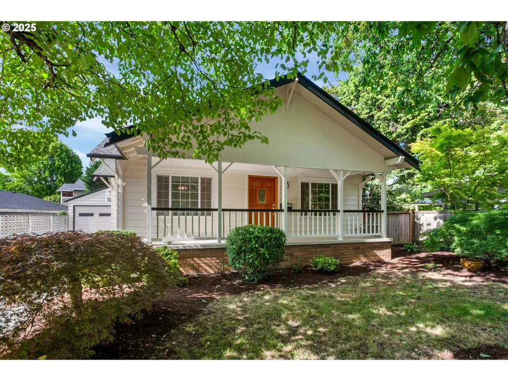 3329 SE Steele Street Portland OR 97202