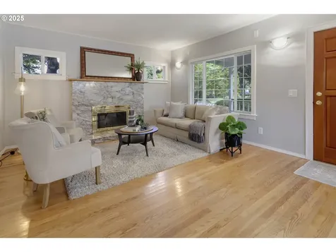 3329 SE Steele Street Portland OR 97202