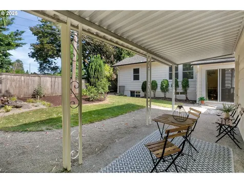 3329 SE Steele Street Portland OR 97202