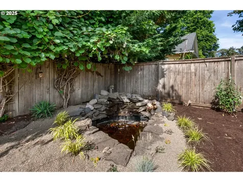 3329 SE Steele Street Portland OR 97202